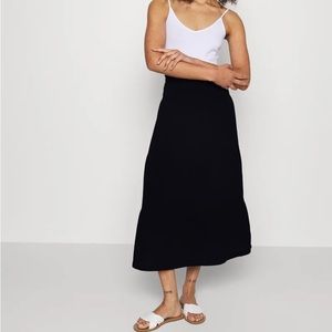 Gap Black Midi Skirt